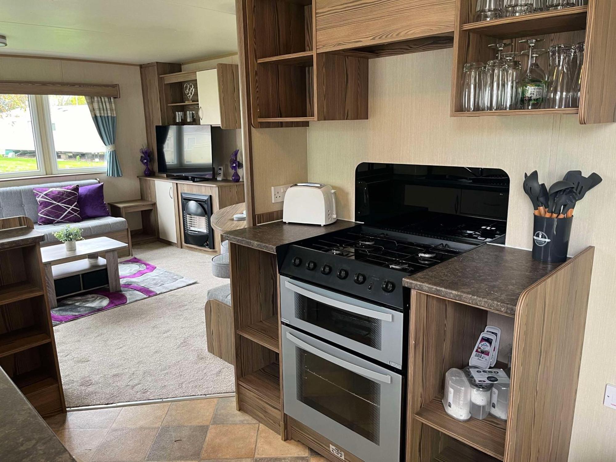 275 - Butlins Skegness, Pet Friendly And Wifi - Meadow Lakes Caravan & Lodge Hire Инголдмелс Экстерьер фото